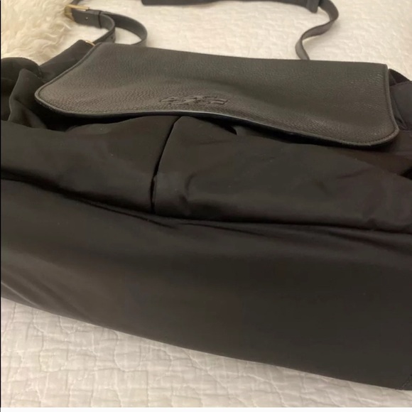 Tory Burch Thea diaper/messenger bag - Picture 15 of 16